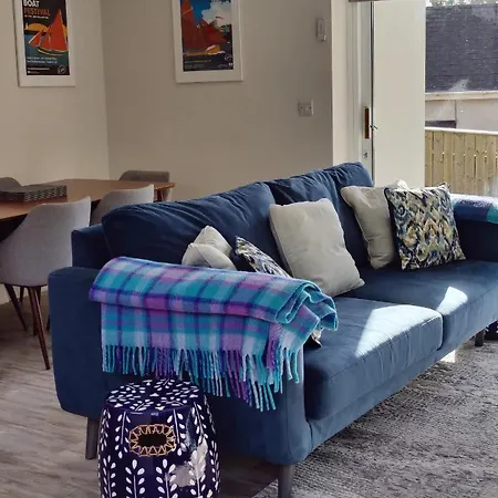 Crow's Nest - 2 - Self Catering *