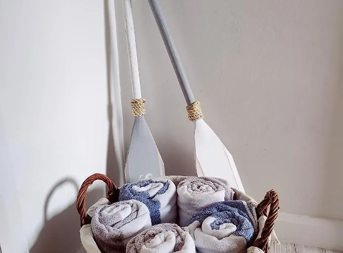 Crow's Nest - 2 - Self Catering Lägenhet Glandore